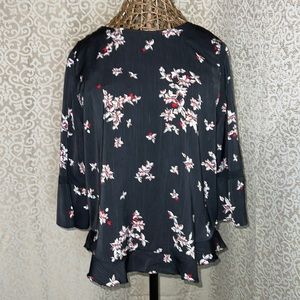 Apt 9 Blouse, Black with Red flowers, 3/4 Sleeve, Size L